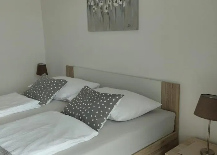 아파트 Bruna With Terrace And Spectacular Sea View 라벡